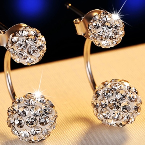 Jewelry - Last one! Crystal double ball earrings